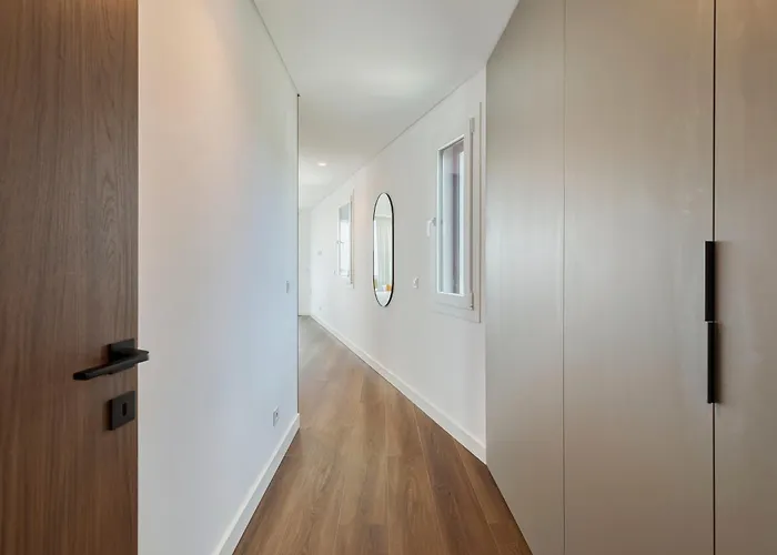 아파트 Penthouse 9 *